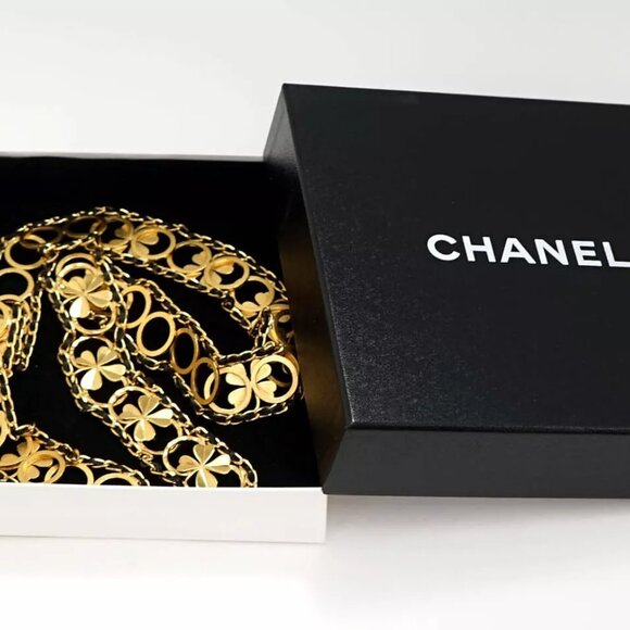 CHANEL Black Leather Clover Chain Belt 29" Gold Tone 96A Auth - Picture 1 of 6